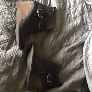 Women’s Lucky Brand wedge booties